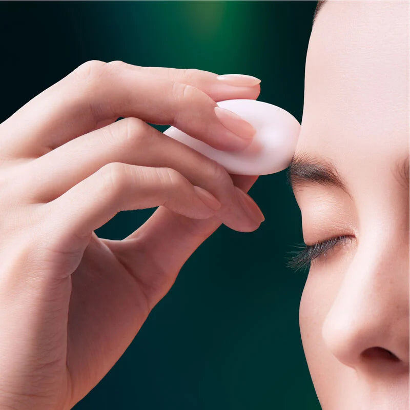 Future Solution LX - Legendary Enmei Ultimate Brilliance Eye Cream