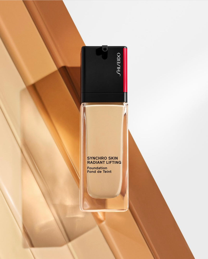 Synchro Skin Radiant Lifting Foundation